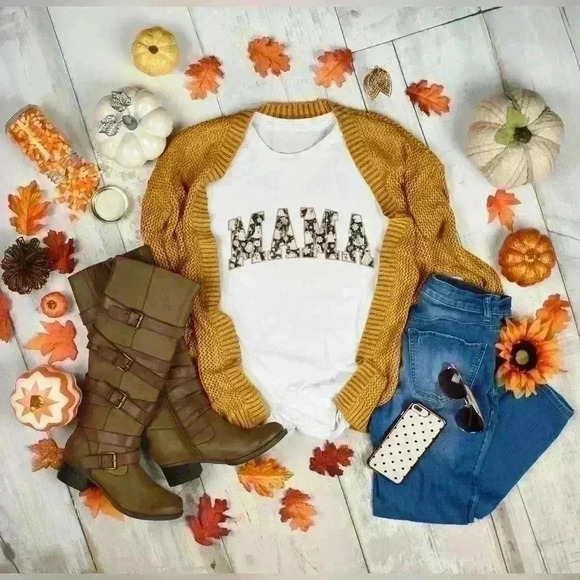 nataly thyme Tops - Nataly thyme mama grunge ghost tee shirt